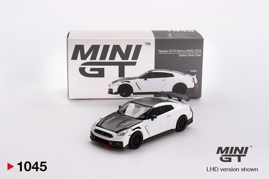 Mini GT Nissan GT-R Nismo 2024 Brilliant White Pearl #1045