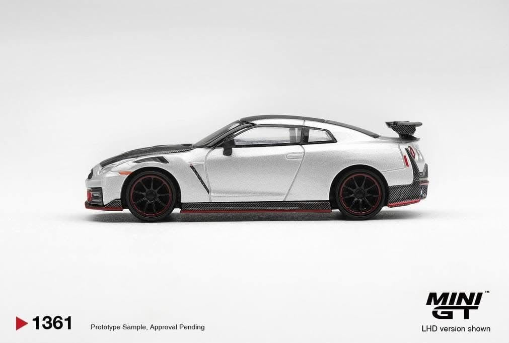 Mini GT NISSAN GT-R NISMO 2024 SILVER #1361 - Pre-Order