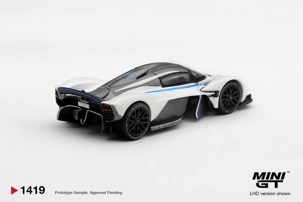 Mini GT ASTON MARTIN VALKYRIE ESCAPING WHITE #1419 - Pre-Order