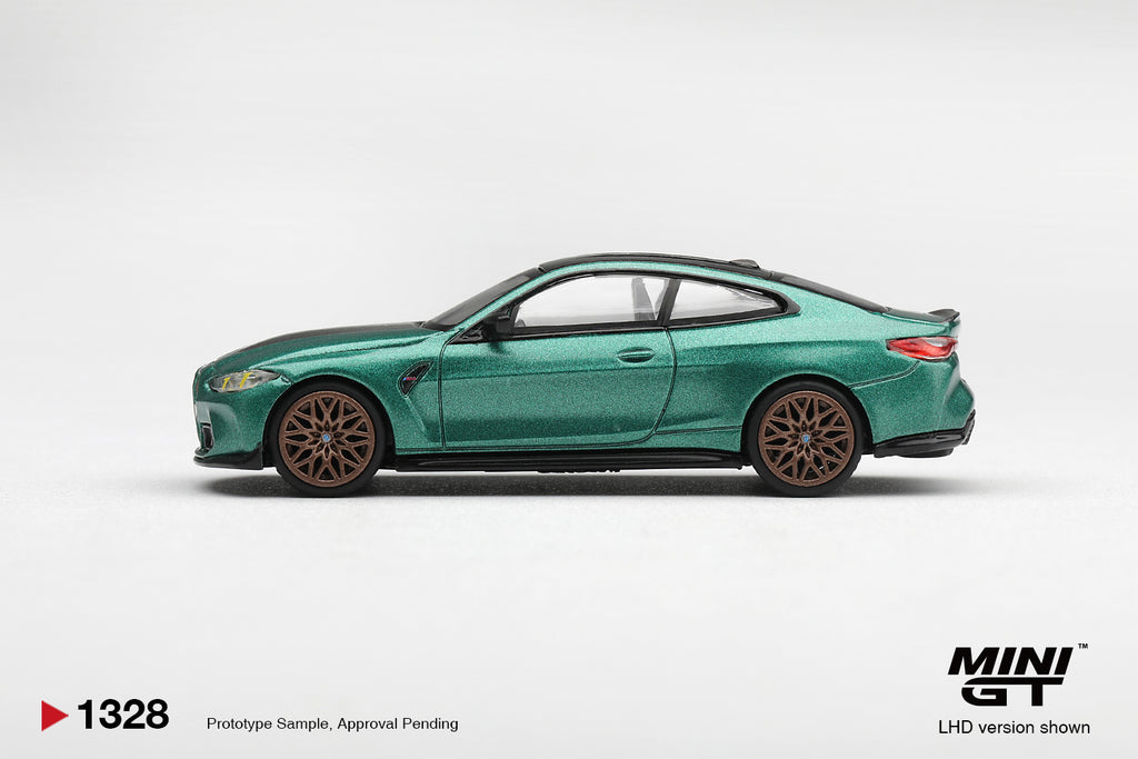 (Pre-Order) Mini GT BMW M4 CS FROZEN ISLE OF MAN GREEN METALLIC #1328 (BOX)