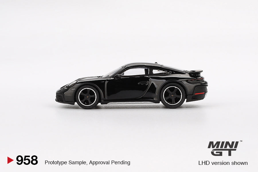 Mini GT Porsche 911 Dakar Black #958