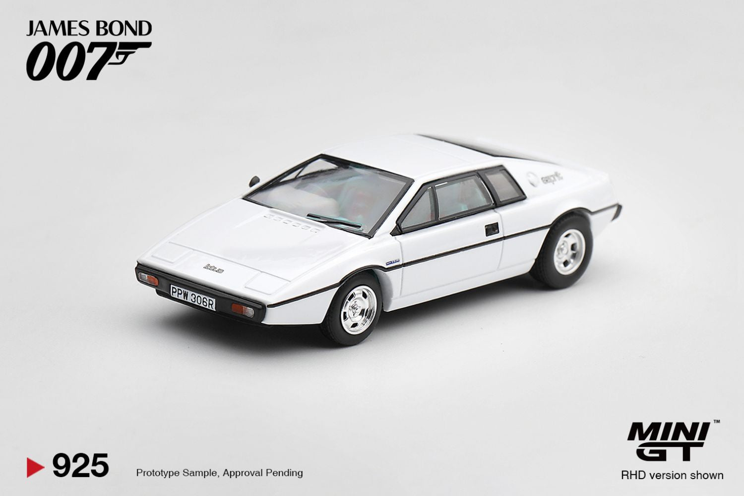 Mini GT LOTUS ESPRIT S1 “THE SPY WHO LOVED ME” ENGLISH  #925-BL - Pre-Order
