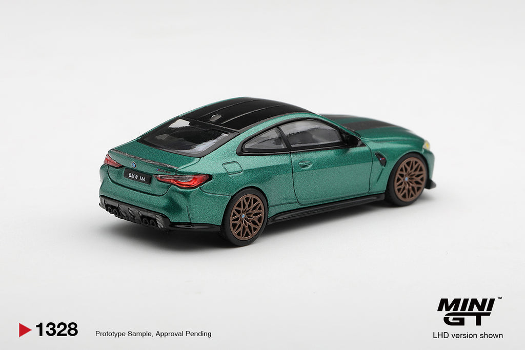 (Pre-Order) Mini GT BMW M4 CS FROZEN ISLE OF MAN GREEN METALLIC #1328 (BOX)