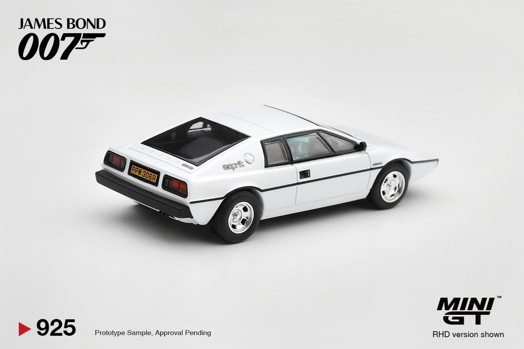 Mini GT LOTUS ESPRIT S1 “THE SPY WHO LOVED ME” ENGLISH  #925-BL - Pre-Order