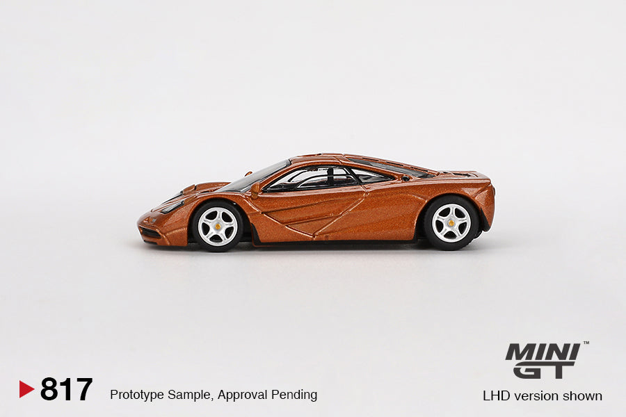 Mini GT McLaren F1 Yquem #817 - Last piece