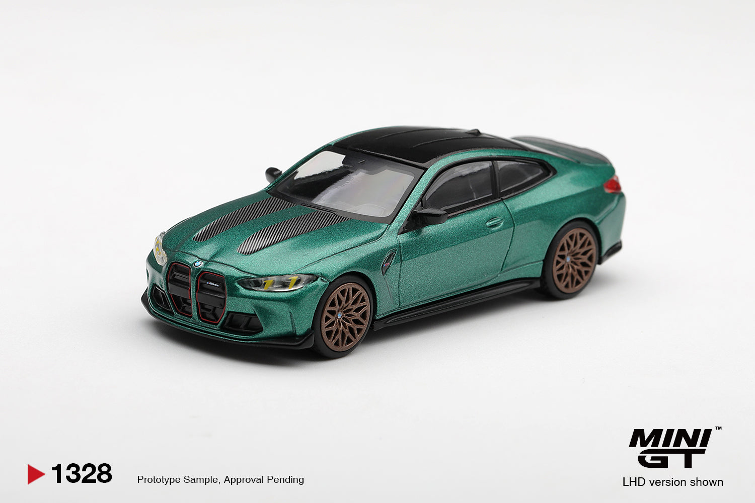 (Pre-Order) Mini GT BMW M4 CS FROZEN ISLE OF MAN GREEN METALLIC #1328 (BOX)