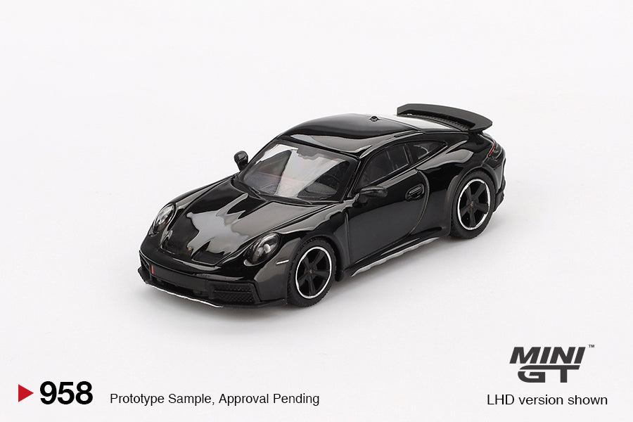 Mini GT Porsche 911 Dakar Black #958