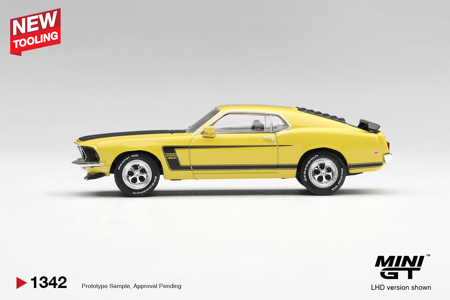 (Pre-Order) Mini GT FORD MUSTANG BOSS 302 1969 BRIGHT YELLOW #1342 (BOX)