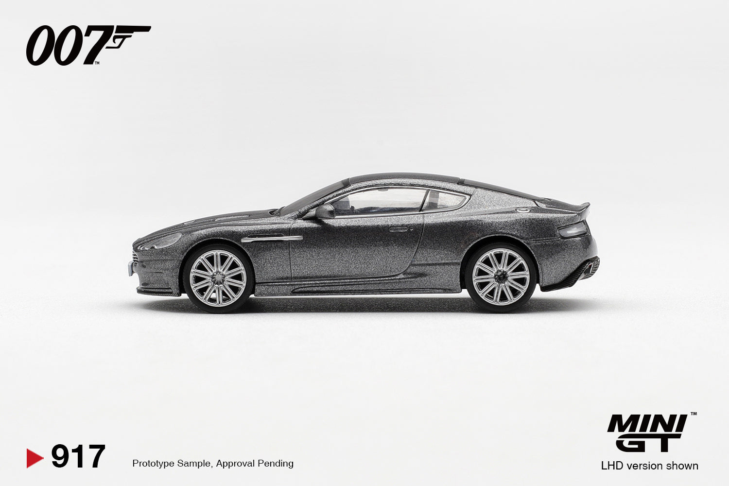 (Pre-Order) Mini GT ASTON MARTIN DBS CASINO ROYALE #917 (BLISTER)
