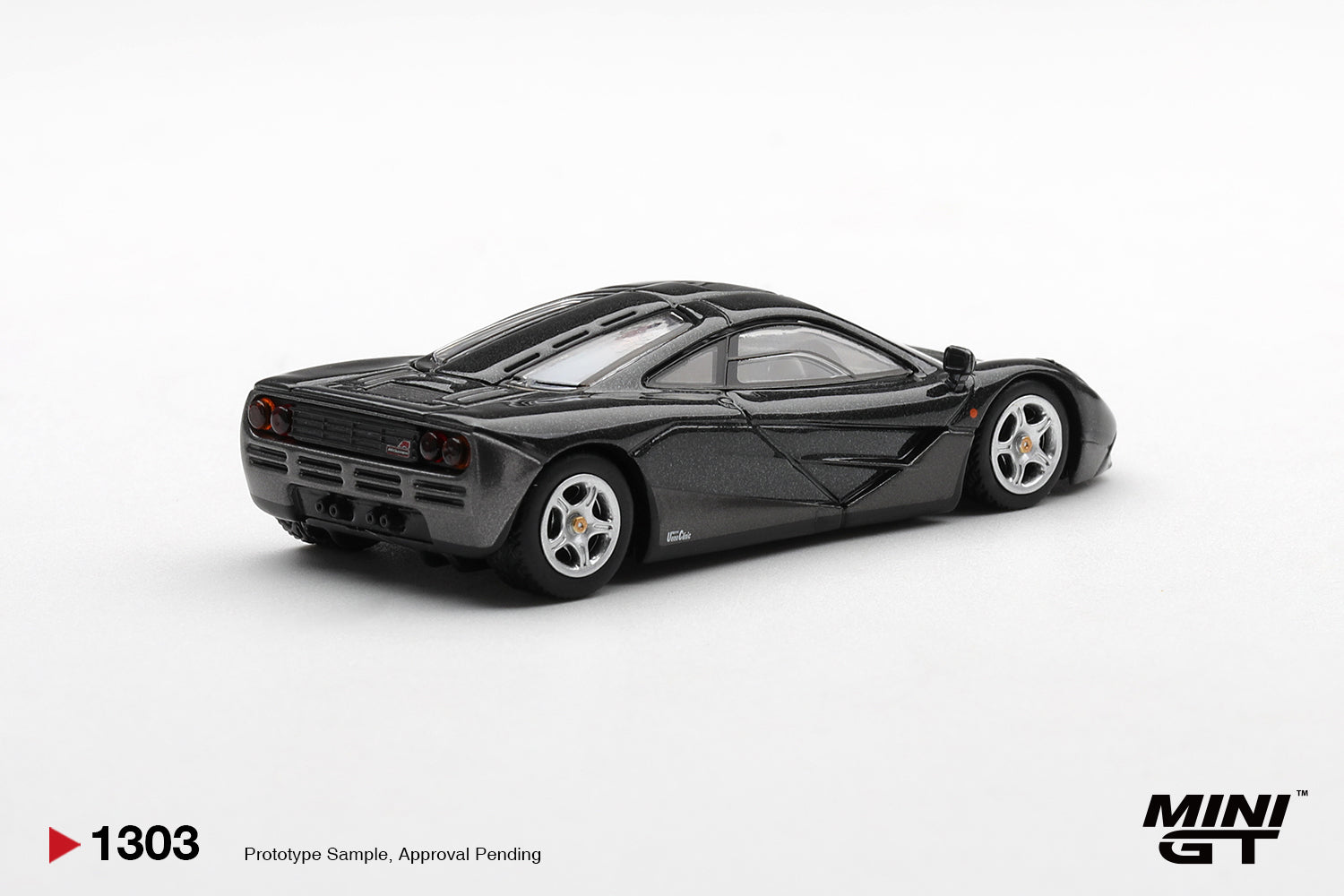 (Pre-Order) Mini GT MCLAREN F1 BLUE BLACK METALLIC #1303 (BOX)
