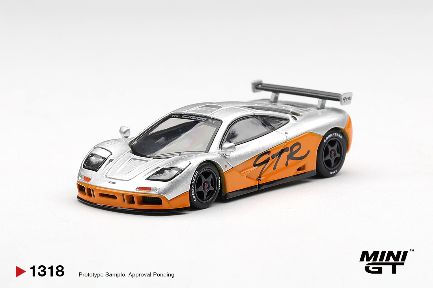 (Pre-Order) Mini GT MCLAREN F1 GTR 1995 PRESENTATION #1318 (BOX)